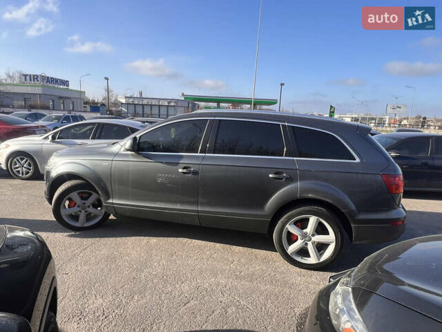 Серый Ауди Ку 7, объемом двигателя 3 л и пробегом 350 тыс. км за 10990 $, фото 2 на Automoto.ua