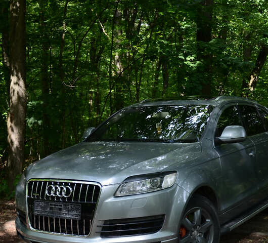 Сірий Ауді Ку 7, об'ємом двигуна 2.99 л та пробігом 316 тис. км за 12600 $, фото 1 на Automoto.ua