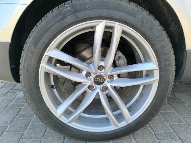 Серый Ауди Ку 7, объемом двигателя 3 л и пробегом 334 тыс. км за 10500 $, фото 4 на Automoto.ua