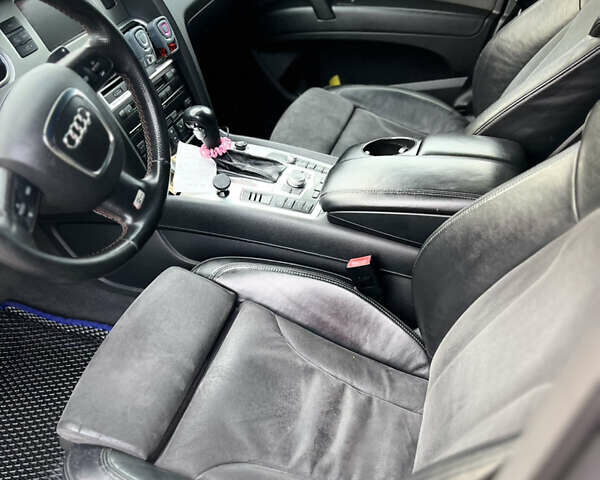 Ауді Ку 7 2007 у Луцьку на Automoto.ua Сірий Ауді Ку 7, об'ємом двигуна 2.97 л та пробігом 319 тис. км за 12300 $, фото 12 на Automoto.ua
