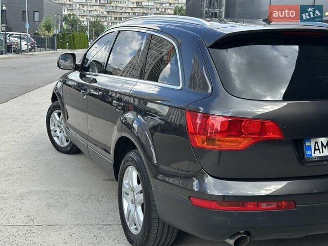 Сірий Ауді Ку 7, об'ємом двигуна 3 л та пробігом 267 тис. км за 10650 $, фото 14 на Automoto.ua
