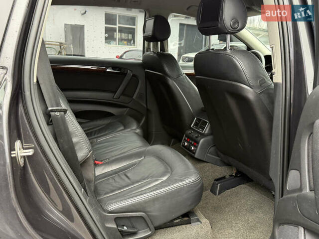 Серый Ауди Ку 7, объемом двигателя 3 л и пробегом 300 тыс. км за 12499 $, фото 55 на Automoto.ua