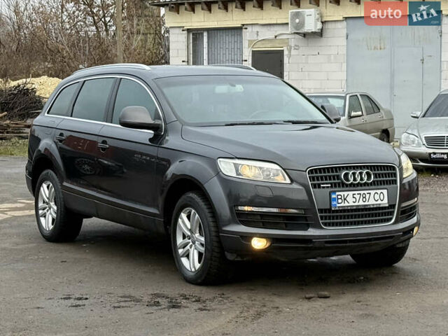 Серый Ауди Ку 7, объемом двигателя 3 л и пробегом 300 тыс. км за 12499 $, фото 15 на Automoto.ua