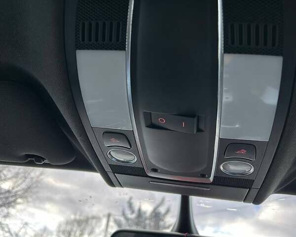 Серый Ауди Ку 7, объемом двигателя 3 л и пробегом 367 тыс. км за 12400 $, фото 32 на Automoto.ua