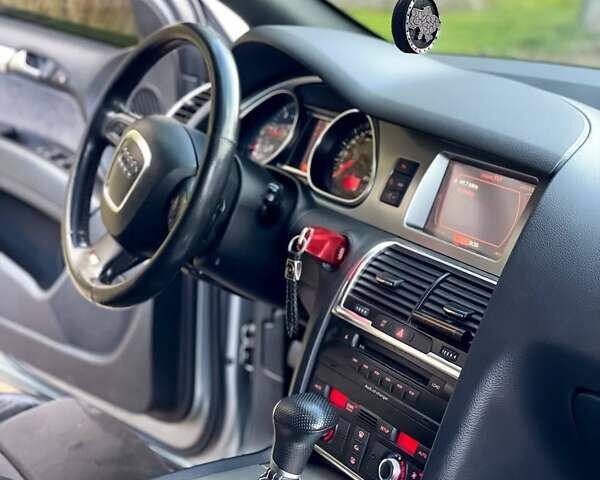Сірий Ауді Ку 7, об'ємом двигуна 3 л та пробігом 431 тис. км за 12200 $, фото 13 на Automoto.ua