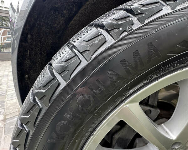 Сірий Ауді Ку 7, об'ємом двигуна 4.17 л та пробігом 268 тис. км за 8499 $, фото 27 на Automoto.ua