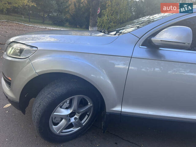 Серый Ауди Ку 7, объемом двигателя 2.97 л и пробегом 227 тыс. км за 12000 $, фото 17 на Automoto.ua