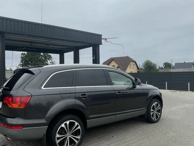 Ауди Ку 7 2007 в Сарнах на Automoto.ua Серый Ауди Ку 7, объемом двигателя 3 л и пробегом 350 тыс. км за 7500 $, фото 1 на Automoto.ua