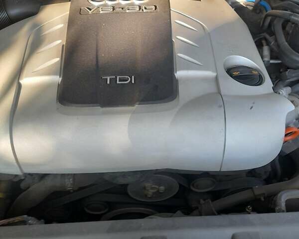 Сірий Ауді Ку 7, об'ємом двигуна 3 л та пробігом 290 тис. км за 14000 $, фото 15 на Automoto.ua