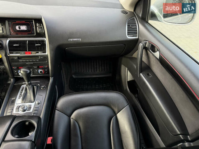 Серый Ауди Ку 7, объемом двигателя 3 л и пробегом 287 тыс. км за 12700 $, фото 34 на Automoto.ua