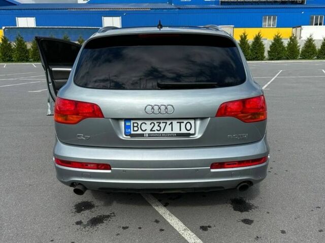 Сірий Ауді Ку 7, об'ємом двигуна 3 л та пробігом 295 тис. км за 13500 $, фото 2 на Automoto.ua