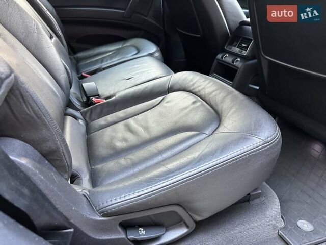 Сірий Ауді Ку 7, об'ємом двигуна 3 л та пробігом 267 тис. км за 10650 $, фото 54 на Automoto.ua