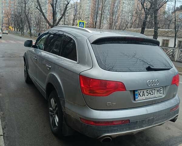Серый Ауди Ку 7, объемом двигателя 4.16 л и пробегом 250 тыс. км за 11000 $, фото 3 на Automoto.ua