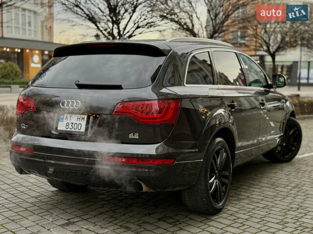 Серый Ауди Ку 7, объемом двигателя 4.2 л и пробегом 222 тыс. км за 8200 $, фото 4 на Automoto.ua