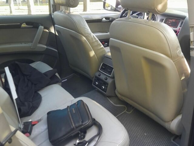 Сірий Ауді Ку 7, об'ємом двигуна 3 л та пробігом 290 тис. км за 14000 $, фото 5 на Automoto.ua