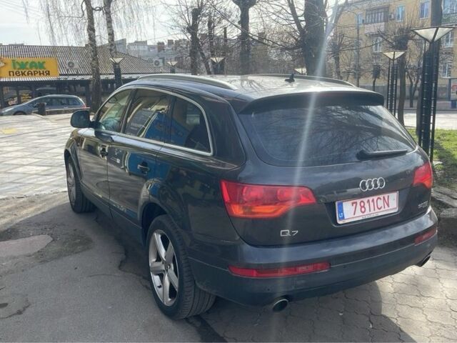 Ауді Ку 7 2007 у Изюме на Automoto.ua Сірий Ауді Ку 7, об'ємом двигуна 3 л та пробігом 325 тис. км за 7200 $, фото 1 на Automoto.ua