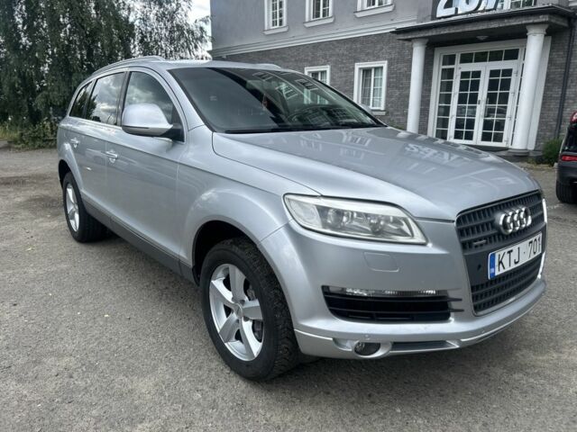 Серый Ауди Ку 7, объемом двигателя 3 л и пробегом 350 тыс. км за 6750 $, фото 1 на Automoto.ua