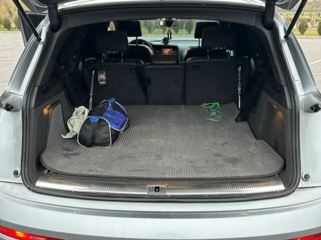 Сірий Ауді Ку 7, об'ємом двигуна 3 л та пробігом 295 тис. км за 13500 $, фото 5 на Automoto.ua