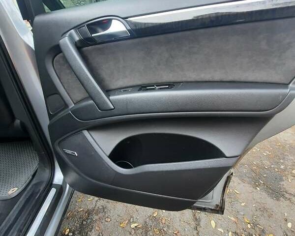 Серый Ауди Ку 7, объемом двигателя 4.16 л и пробегом 229 тыс. км за 8500 $, фото 3 на Automoto.ua