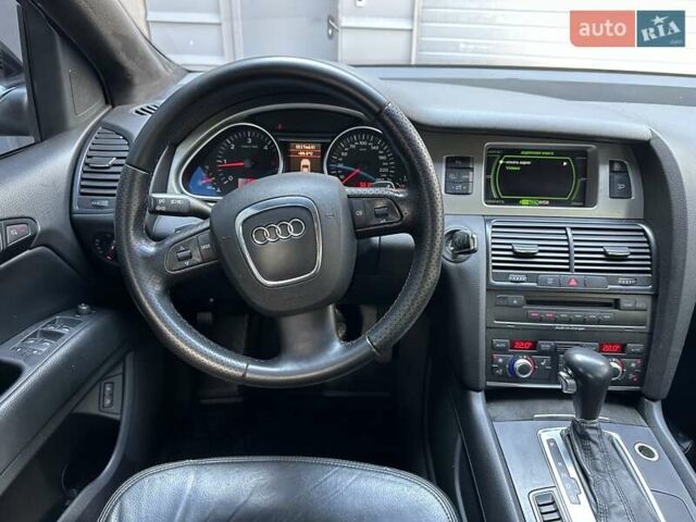 Сірий Ауді Ку 7, об'ємом двигуна 3 л та пробігом 267 тис. км за 10650 $, фото 38 на Automoto.ua