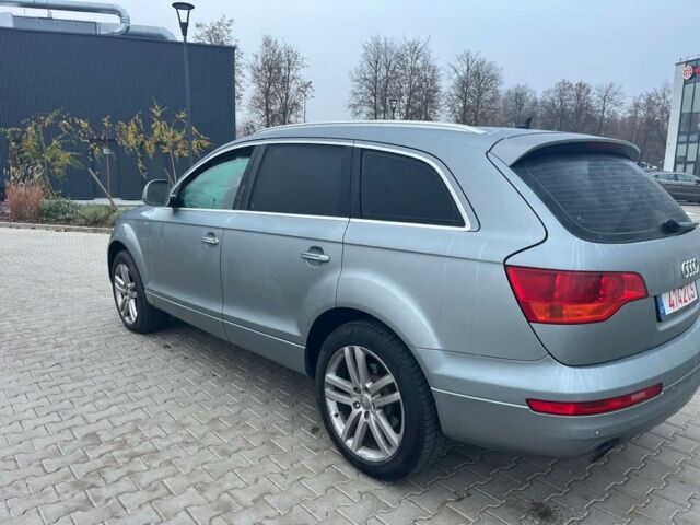 Серый Ауди Ку 7, объемом двигателя 3 л и пробегом 300 тыс. км за 7000 $, фото 3 на Automoto.ua