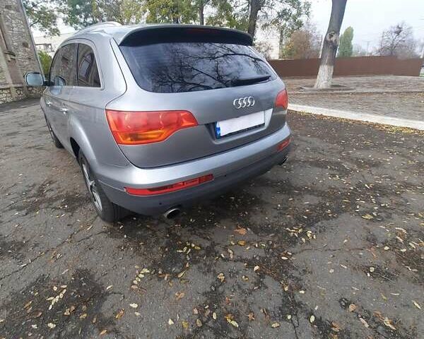 Серый Ауди Ку 7, объемом двигателя 4.16 л и пробегом 229 тыс. км за 8500 $, фото 8 на Automoto.ua