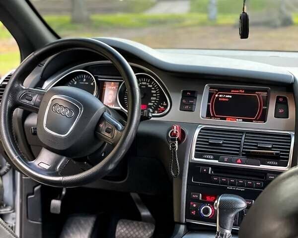 Сірий Ауді Ку 7, об'ємом двигуна 3 л та пробігом 431 тис. км за 12200 $, фото 17 на Automoto.ua