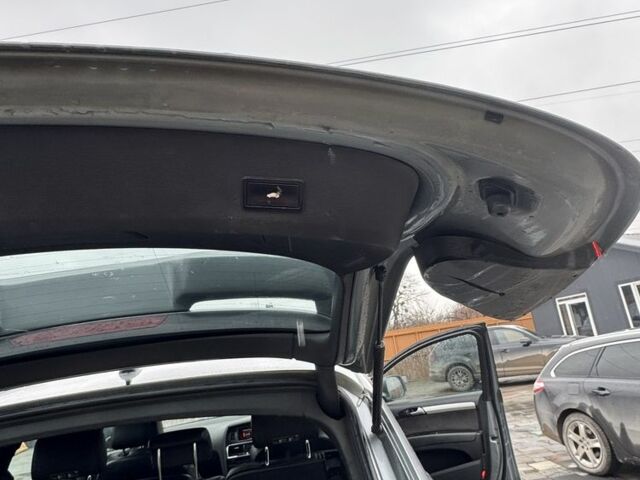 Серый Ауди Ку 7, объемом двигателя 3 л и пробегом 340 тыс. км за 5500 $, фото 6 на Automoto.ua