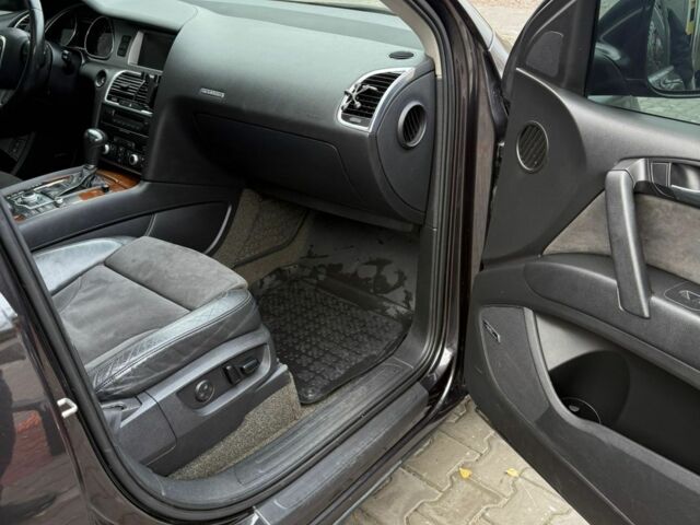 Сірий Ауді Ку 7, об'ємом двигуна 3 л та пробігом 320 тис. км за 7300 $, фото 7 на Automoto.ua