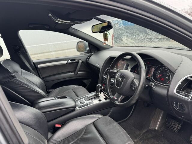 Серый Ауди Ку 7, объемом двигателя 3 л и пробегом 340 тыс. км за 5500 $, фото 16 на Automoto.ua