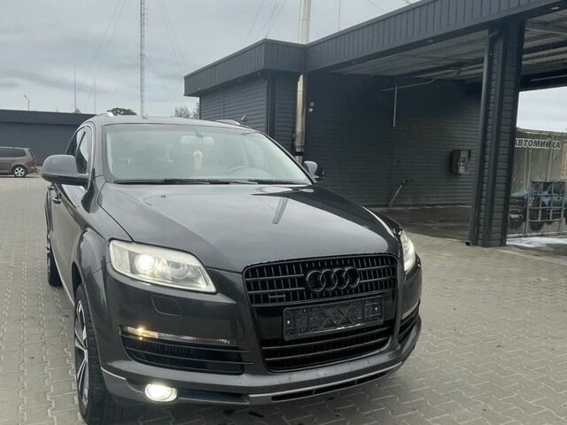 Ауди Ку 7 2007 в Сарнах на Automoto.ua Серый Ауди Ку 7, объемом двигателя 3 л и пробегом 350 тыс. км за 7500 $, фото 5 на Automoto.ua