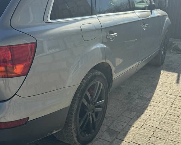 Серый Ауди Ку 7, объемом двигателя 3 л и пробегом 359 тыс. км за 11800 $, фото 4 на Automoto.ua