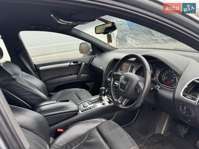 Серый Ауди Ку 7, объемом двигателя 3 л и пробегом 340 тыс. км за 5500 $, фото 5 на Automoto.ua