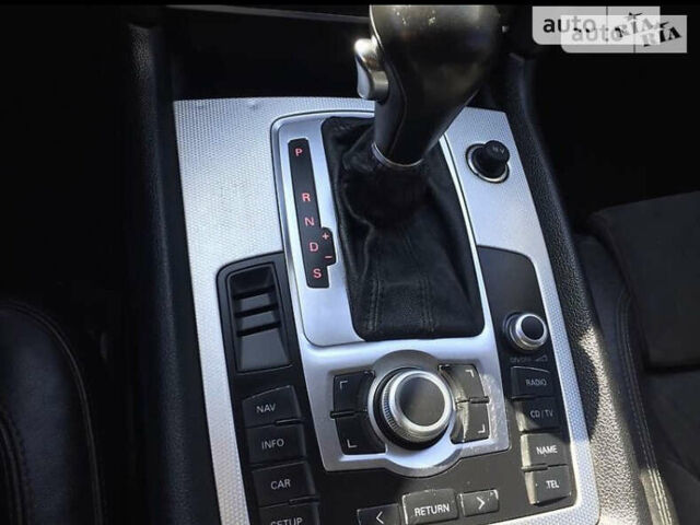 Сірий Ауді Ку 7, об'ємом двигуна 3 л та пробігом 250 тис. км за 12500 $, фото 8 на Automoto.ua