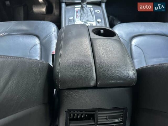 Сірий Ауді Ку 7, об'ємом двигуна 3 л та пробігом 267 тис. км за 10650 $, фото 40 на Automoto.ua