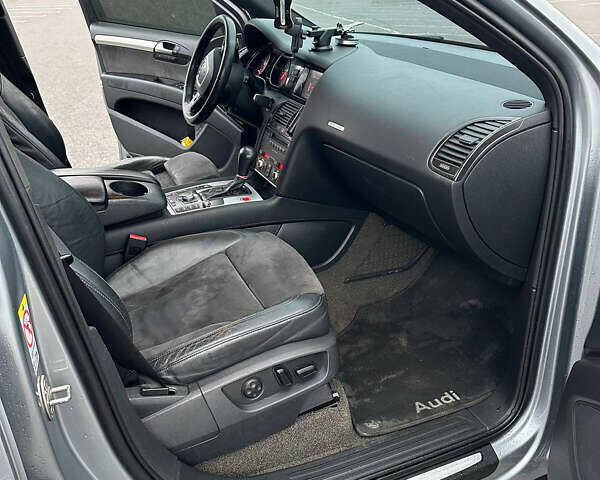 Сірий Ауді Ку 7, об'ємом двигуна 2.97 л та пробігом 295 тис. км за 13500 $, фото 8 на Automoto.ua