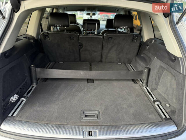 Серый Ауди Ку 7, объемом двигателя 3 л и пробегом 287 тыс. км за 12700 $, фото 23 на Automoto.ua