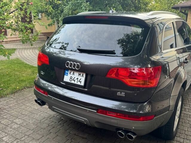 Серый Ауди Ку 7, объемом двигателя 4.2 л и пробегом 200 тыс. км за 11500 $, фото 3 на Automoto.ua
