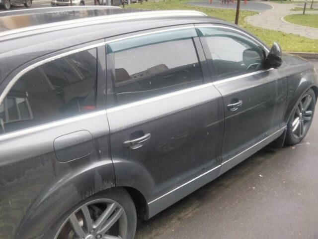 Сірий Ауді Ку 7, об'ємом двигуна 4.2 л та пробігом 220 тис. км за 13000 $, фото 3 на Automoto.ua