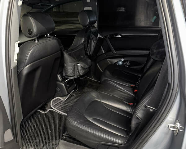 Сірий Ауді Ку 7, об'ємом двигуна 3 л та пробігом 245 тис. км за 14500 $, фото 7 на Automoto.ua