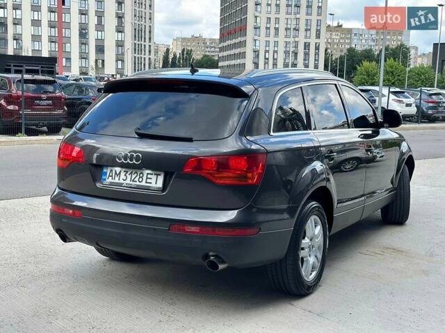 Сірий Ауді Ку 7, об'ємом двигуна 3 л та пробігом 267 тис. км за 10650 $, фото 16 на Automoto.ua