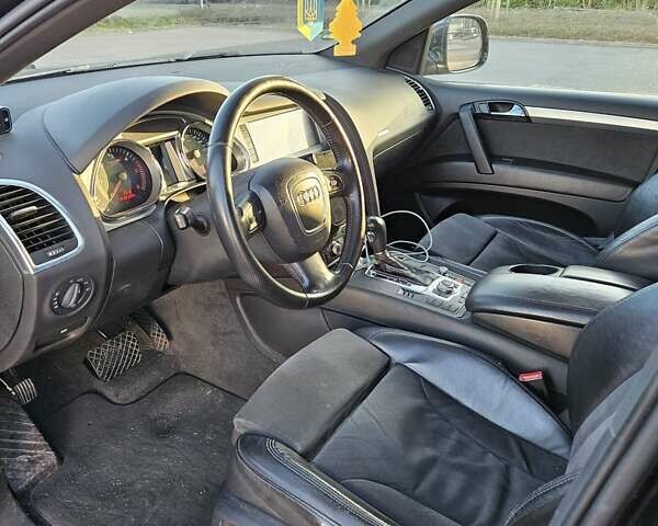 Серый Ауди Ку 7, объемом двигателя 3 л и пробегом 251 тыс. км за 14000 $, фото 6 на Automoto.ua