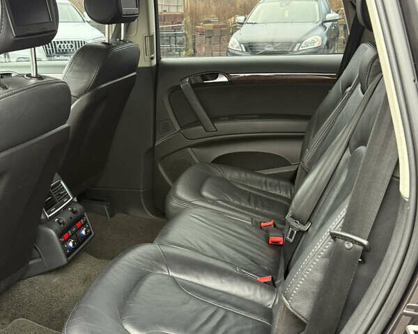 Серый Ауди Ку 7, объемом двигателя 3 л и пробегом 300 тыс. км за 12499 $, фото 39 на Automoto.ua