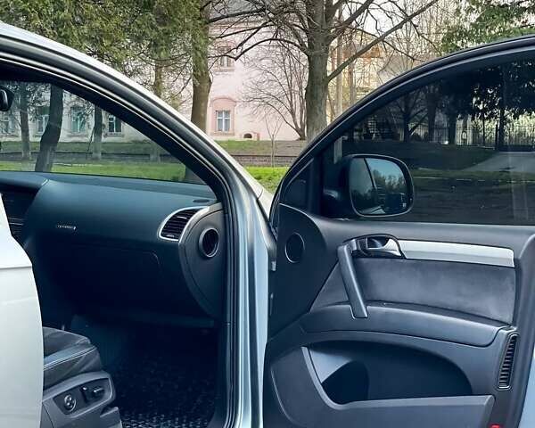 Сірий Ауді Ку 7, об'ємом двигуна 3 л та пробігом 431 тис. км за 12200 $, фото 11 на Automoto.ua