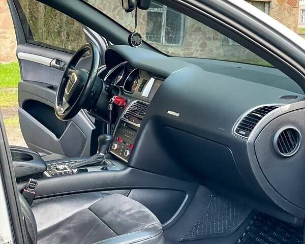 Сірий Ауді Ку 7, об'ємом двигуна 3 л та пробігом 431 тис. км за 12200 $, фото 12 на Automoto.ua
