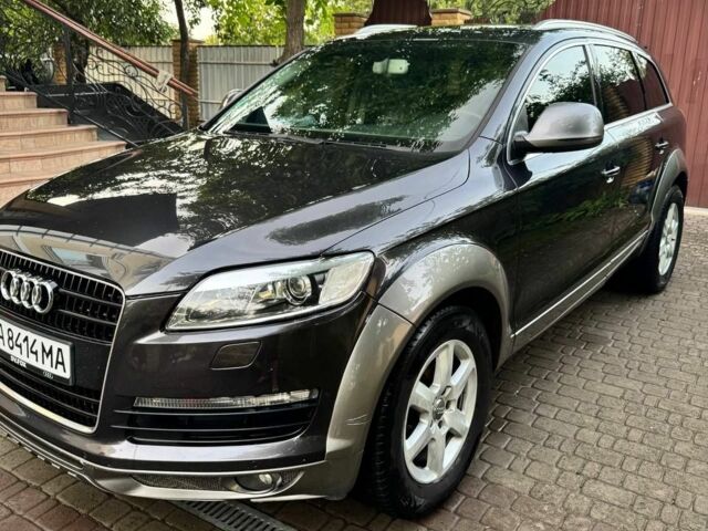 Серый Ауди Ку 7, объемом двигателя 4.2 л и пробегом 200 тыс. км за 11500 $, фото 2 на Automoto.ua