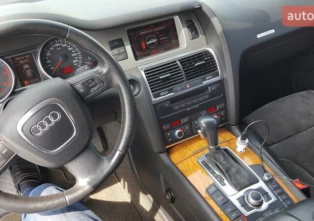 Серый Ауди Ку 7, объемом двигателя 3 л и пробегом 350 тыс. км за 12900 $, фото 9 на Automoto.ua