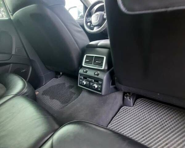 Серый Ауди Ку 7, объемом двигателя 4.16 л и пробегом 229 тыс. км за 8500 $, фото 5 на Automoto.ua