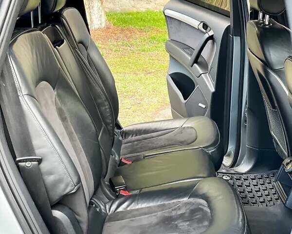 Сірий Ауді Ку 7, об'ємом двигуна 3 л та пробігом 431 тис. км за 12200 $, фото 16 на Automoto.ua