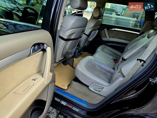 Серый Ауди Ку 7, объемом двигателя 4.16 л и пробегом 198 тыс. км за 10500 $, фото 14 на Automoto.ua